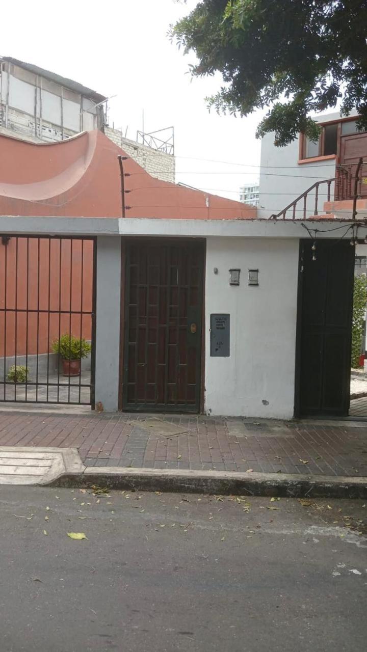 Colores Hospedaje Miraflores Лима Экстерьер фото